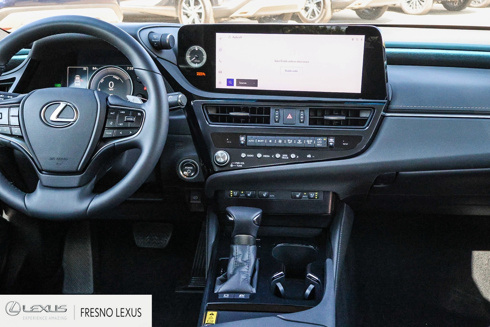 2025 Lexus ES 300h photo 14