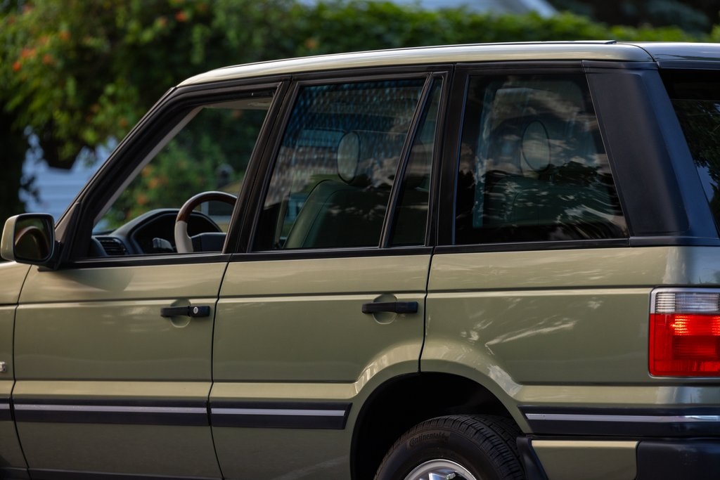 2001 Land Rover Range Rover HSE photo 28