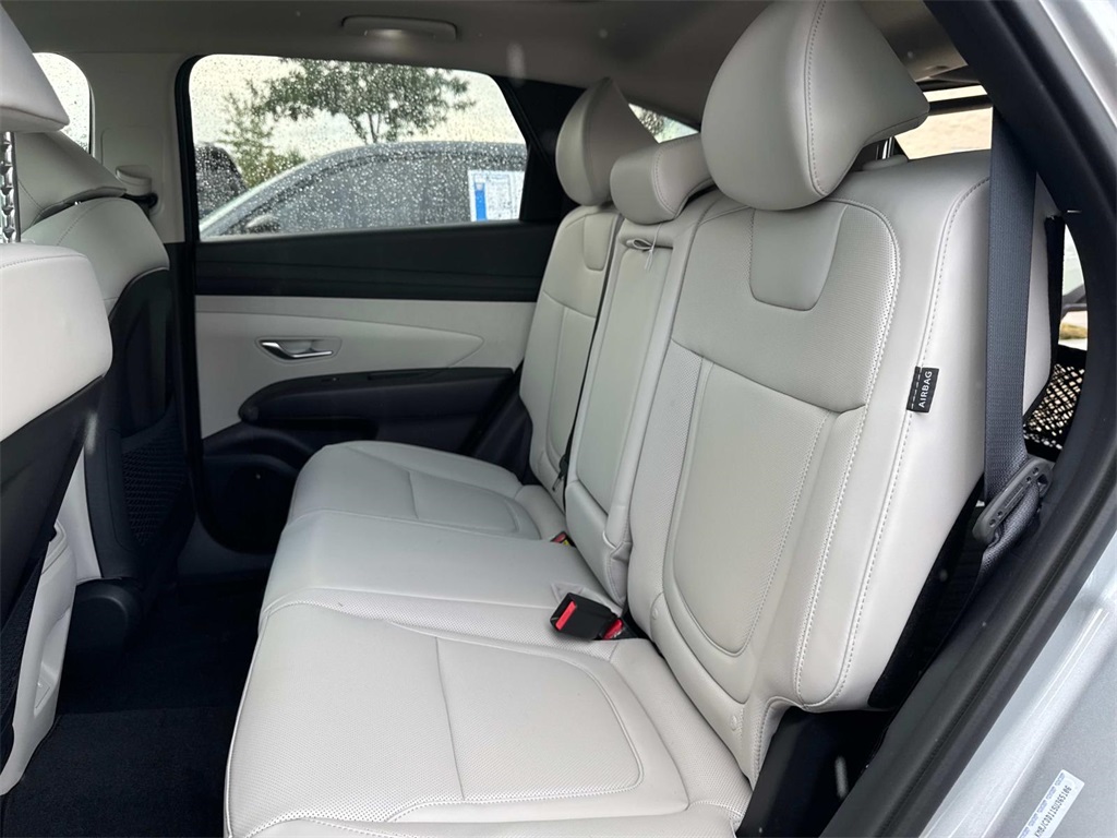 2025 Hyundai Tucson Hybrid SEL Convenience photo 6