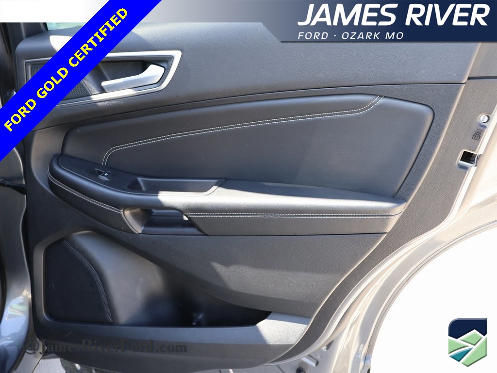 2024 Ford Edge Titanium photo 10