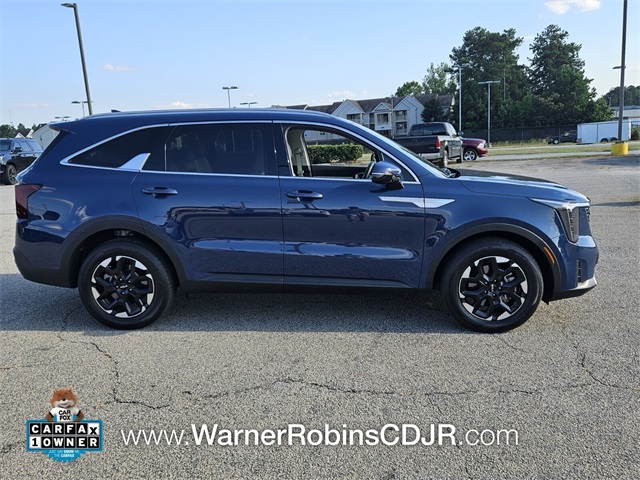 2025 Kia Sorento S photo 12