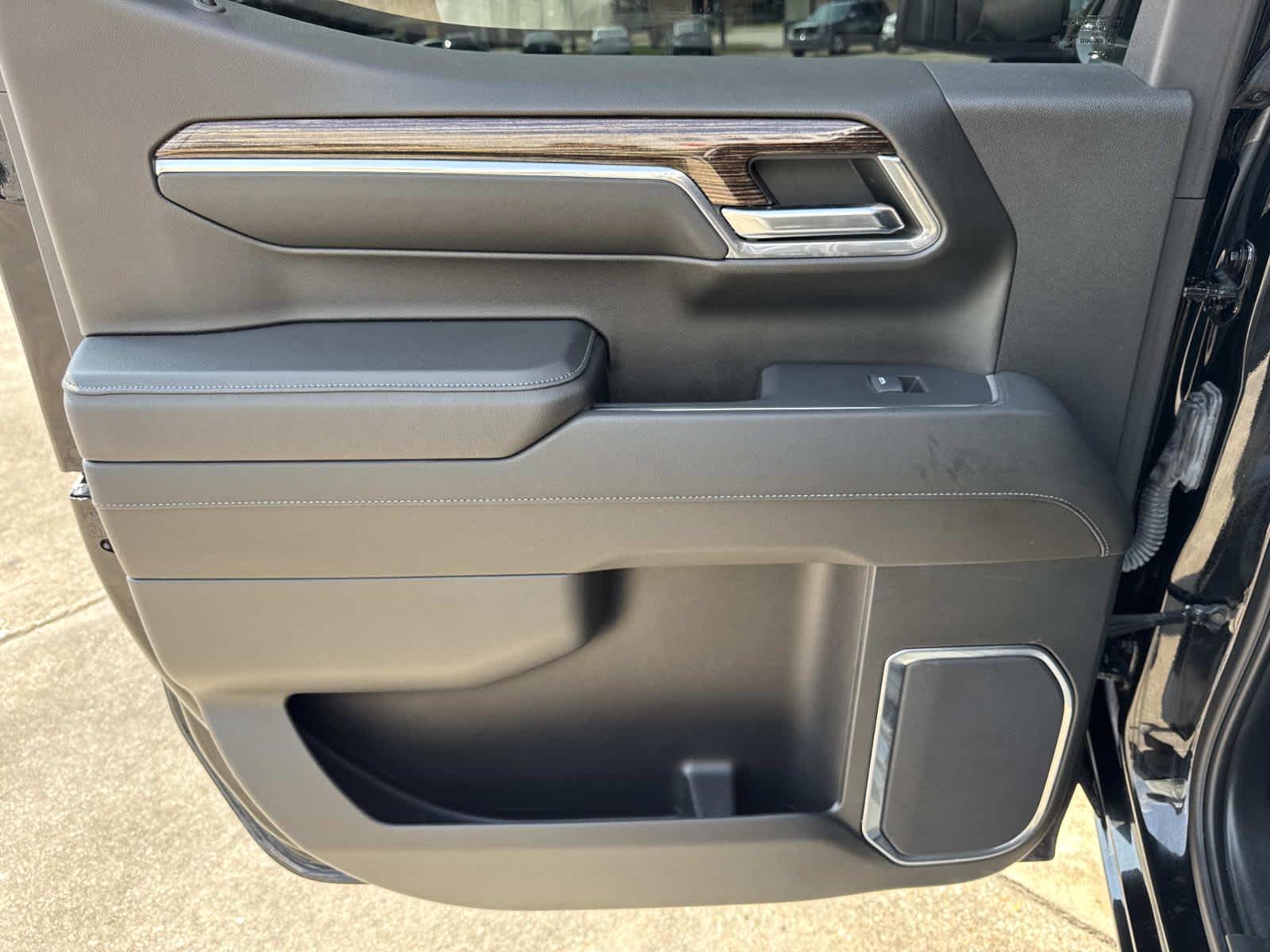 2024 Gmc Sierra 1500 Elevation photo 25