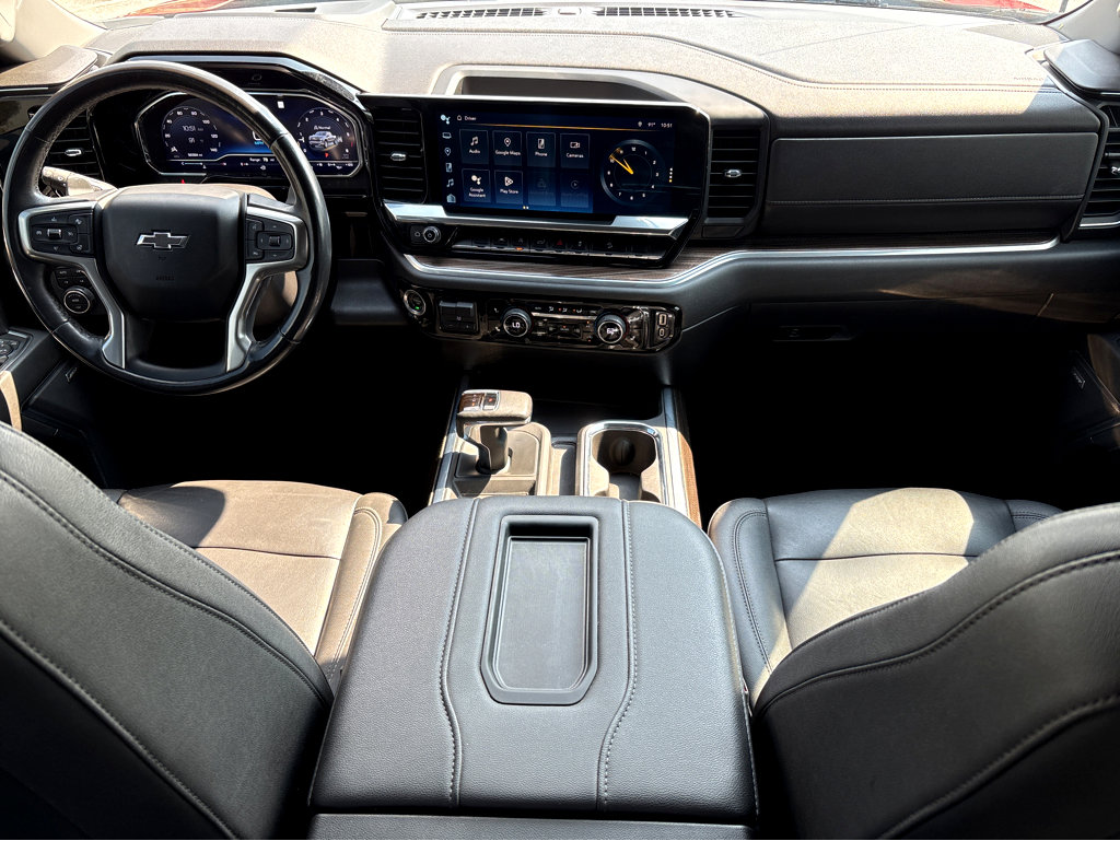 2022 Chevrolet Silverado 1500 RST photo 4