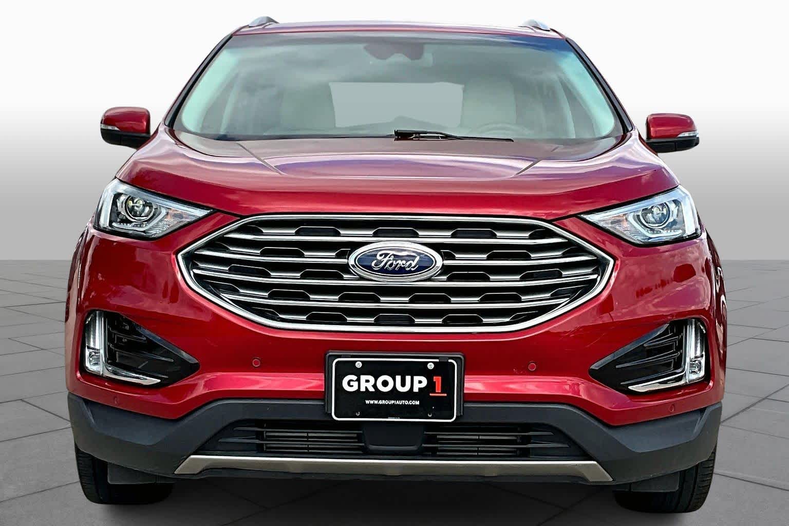 2020 Ford Edge Titanium photo 3
