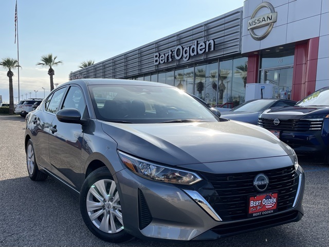 2024 Nissan Sentra S's photo