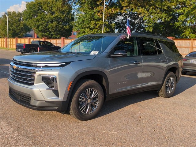 2026 Chevrolet Traverse LT's photo