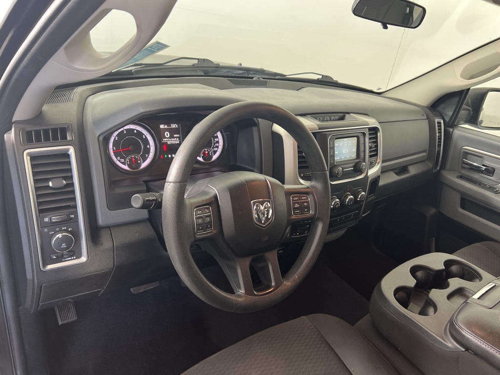 2020 Ram 1500 Classic Warlock photo 3