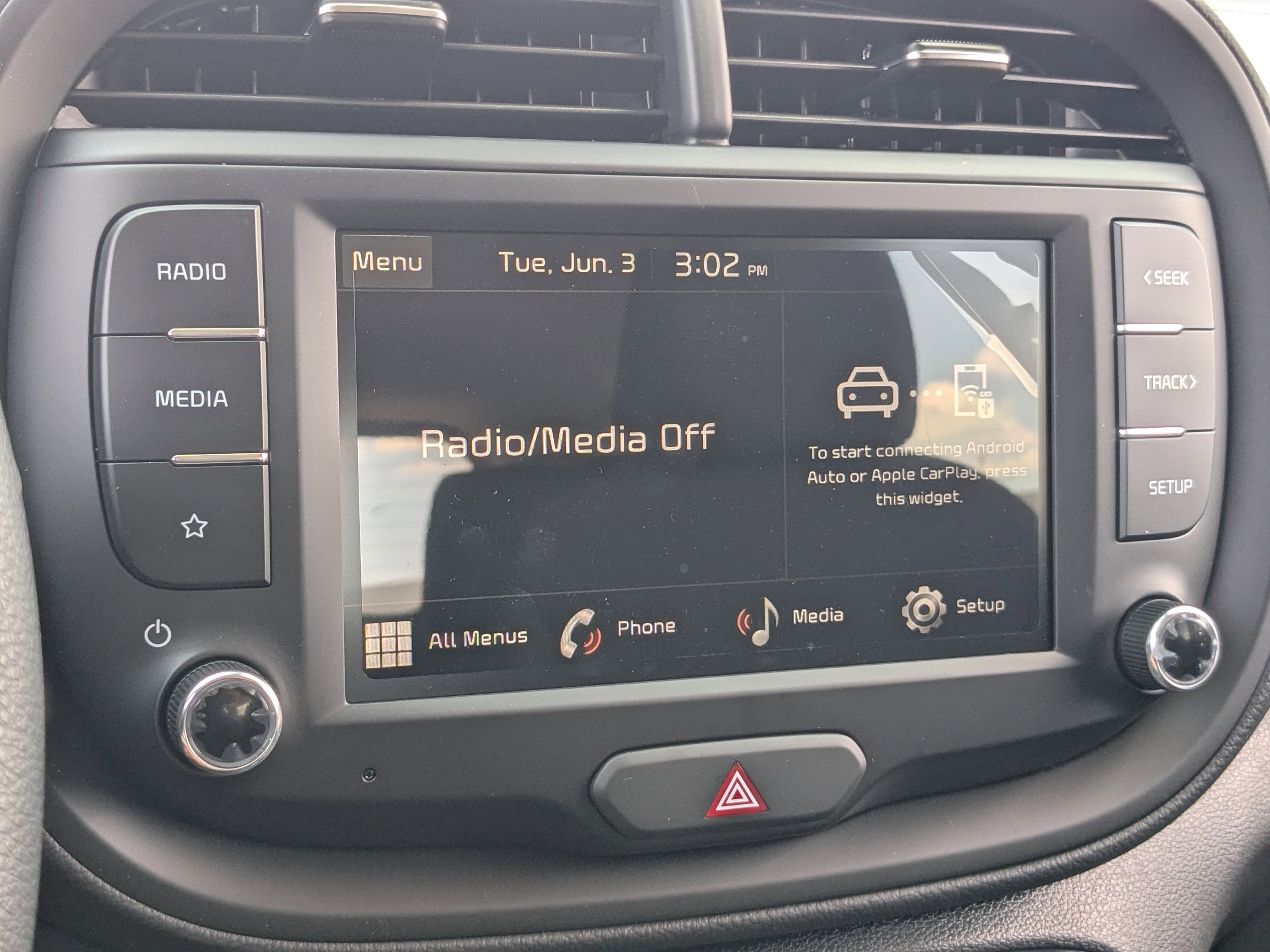 2025 Kia Soul LX photo 2