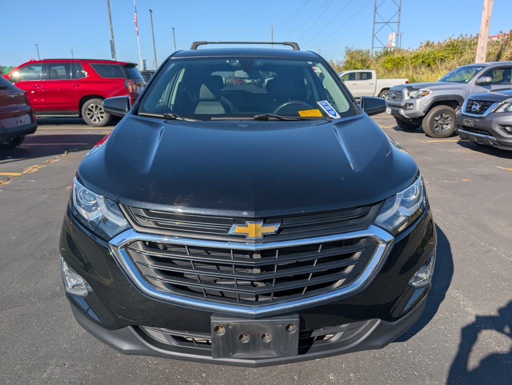 2019 Chevrolet Equinox LT photo 2