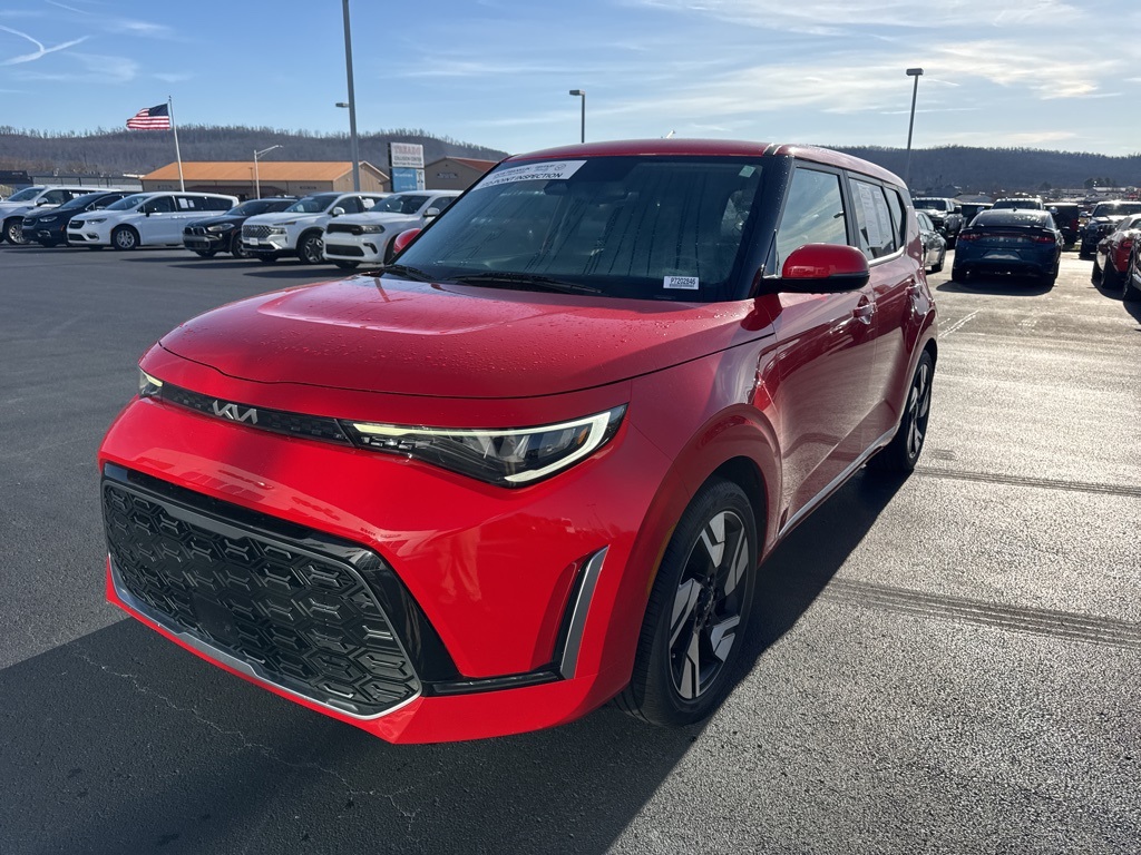 2023 Kia Soul GT-Line's photo