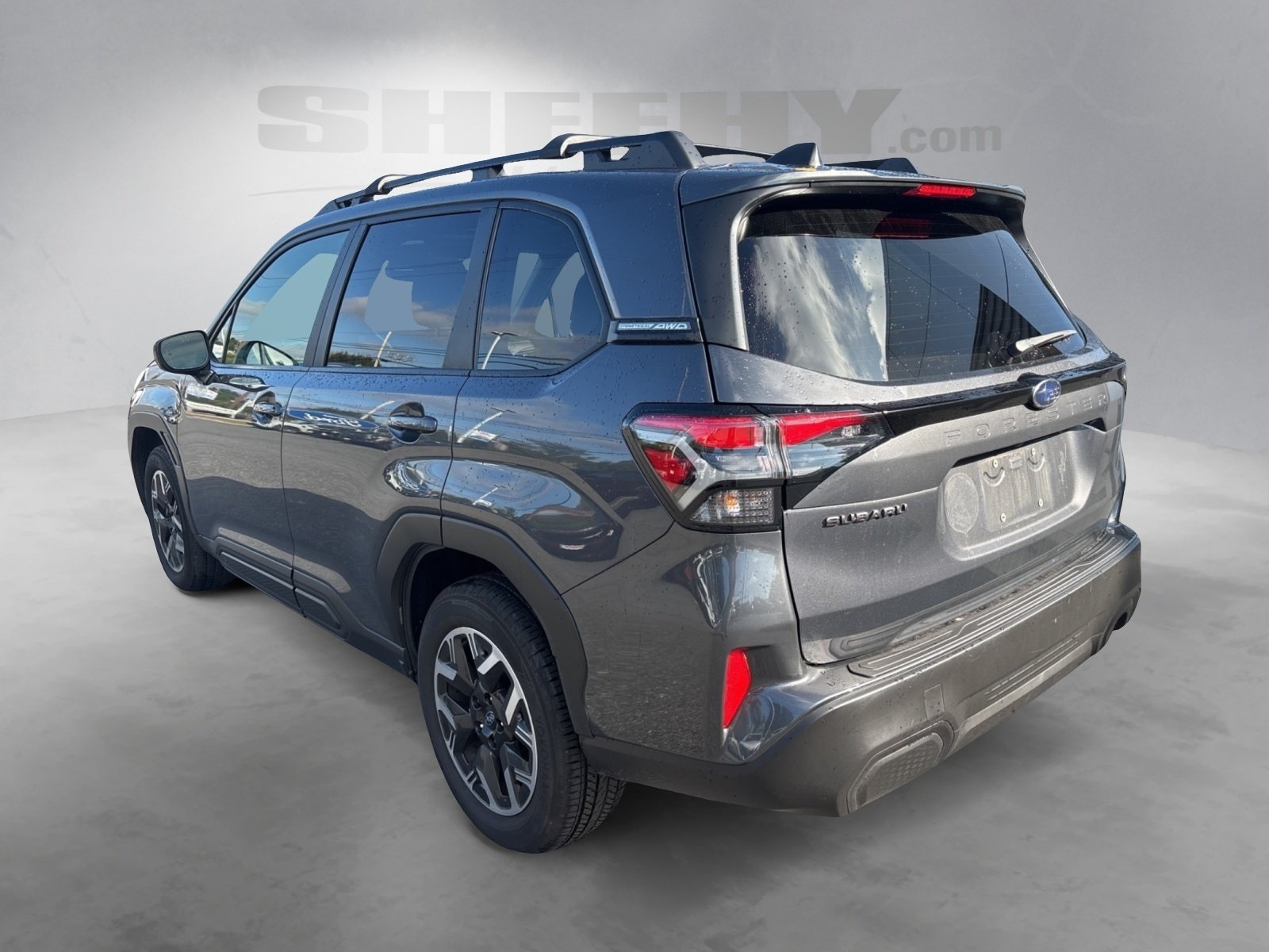 2025 Subaru Forester Premium photo 4