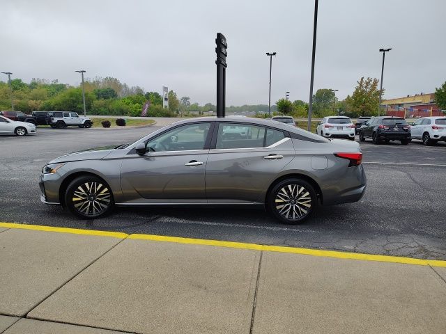 2024 Nissan Altima 2.5 SV photo 4