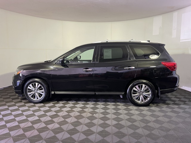2020 Nissan Pathfinder SL photo 4