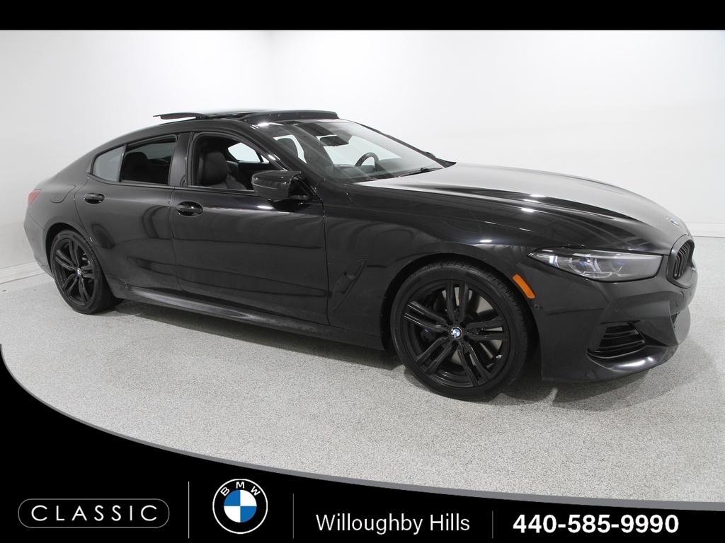 2024 BMW 8 Series M850i's photo