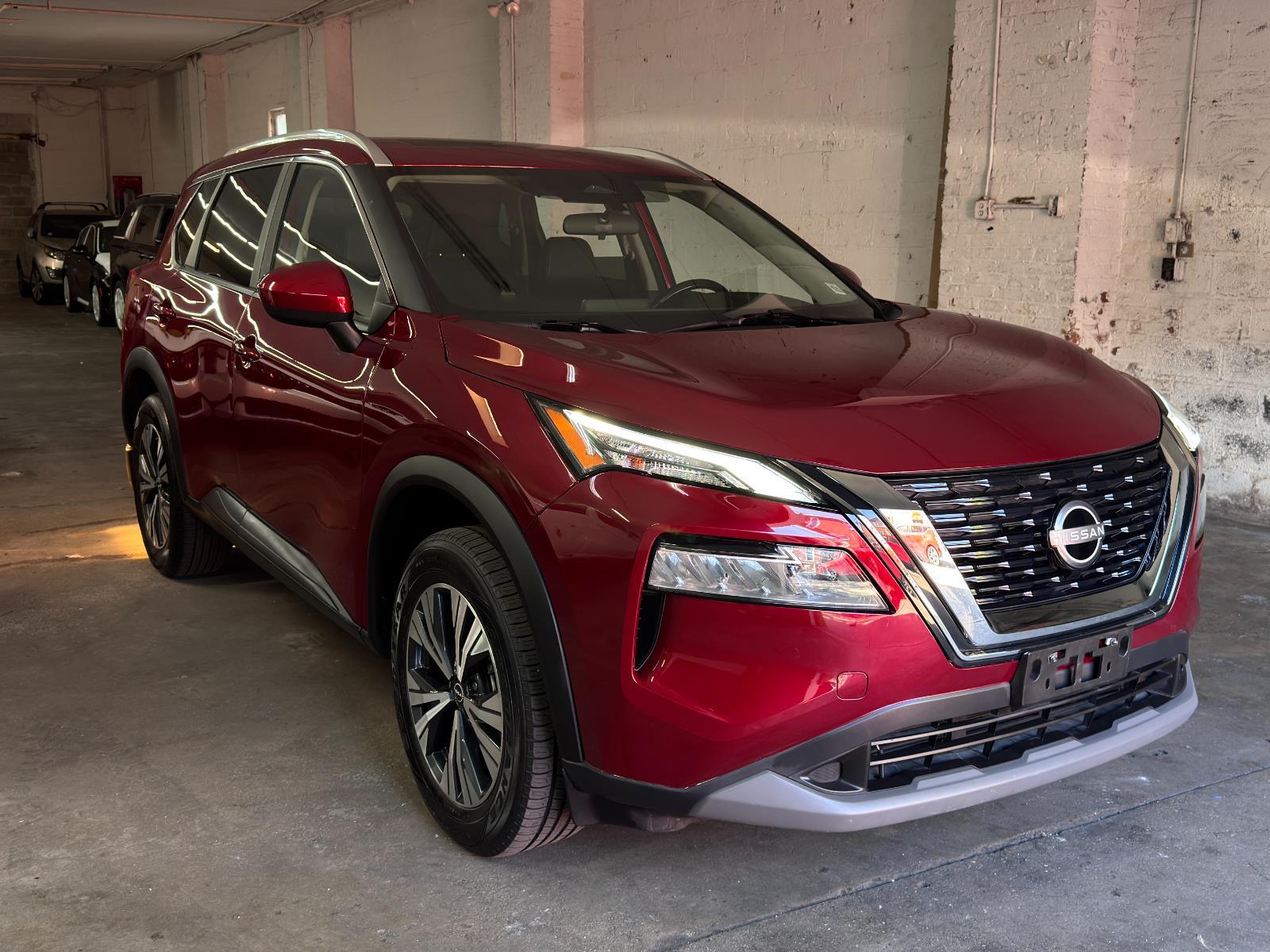 2023 Nissan Rogue SV photo 3