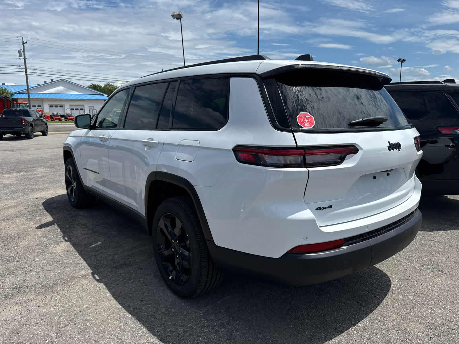 2025 Jeep Grand Cherokee Altitude X photo 2