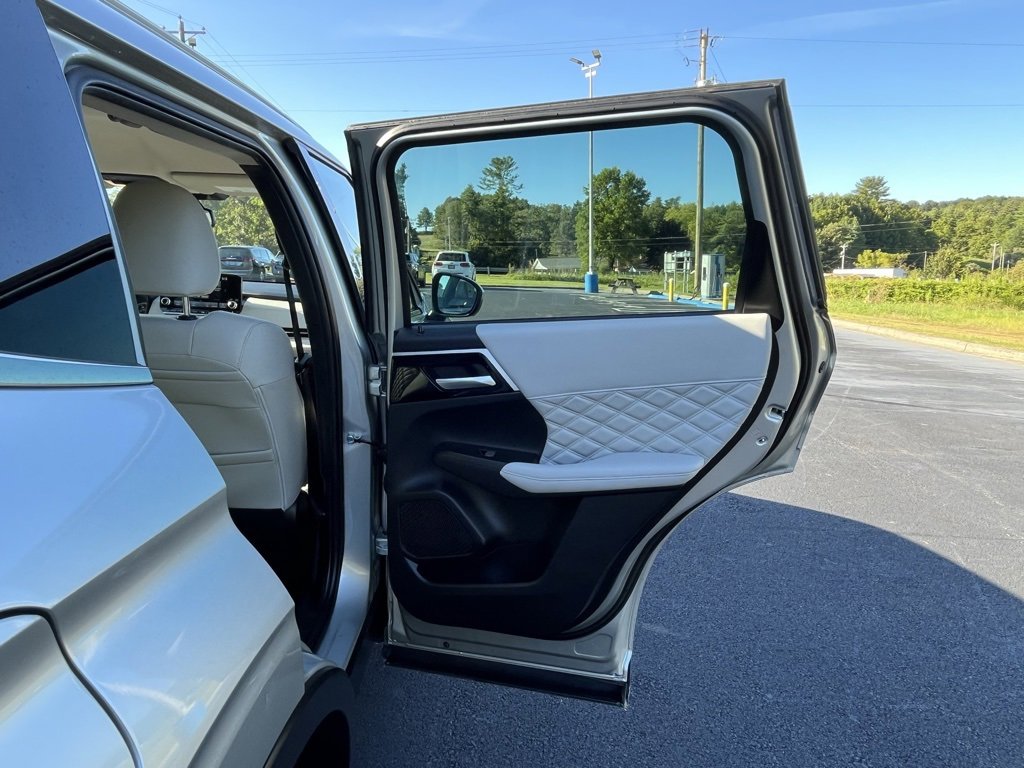 2022 Mitsubishi Outlander SEL GT photo 6