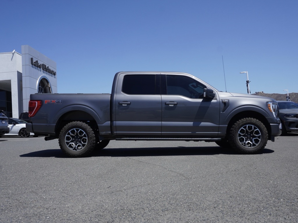 2021 Ford F-150 XLT FX4 photo 2