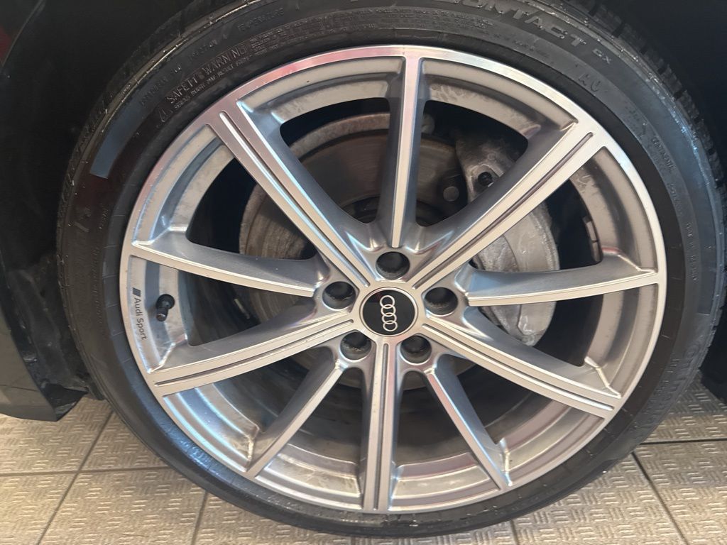 2025 Audi A5 45 S line Premium Quattro photo 4