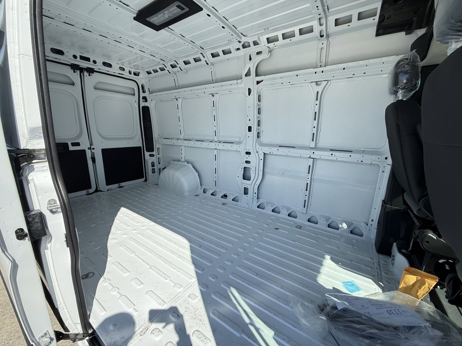 2025 Ram ProMaster 2500 photo 13