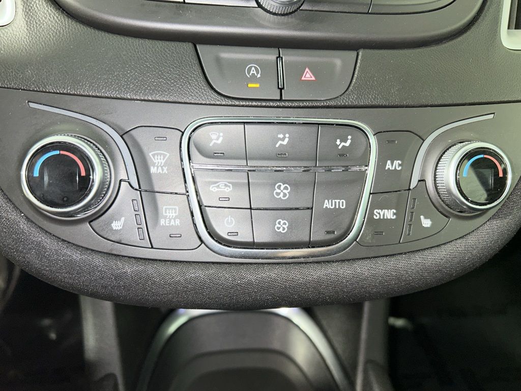 2023 Chevrolet Malibu 1LT photo 17