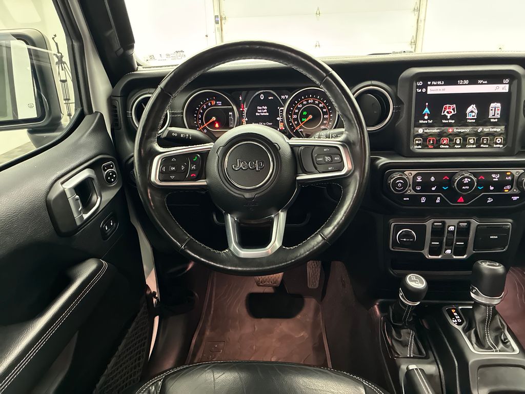 2018 Jeep Wrangler Unlimited Sahara photo 13