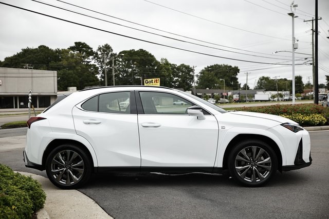 2024 Lexus UX 250h F SPORT Handling photo 11