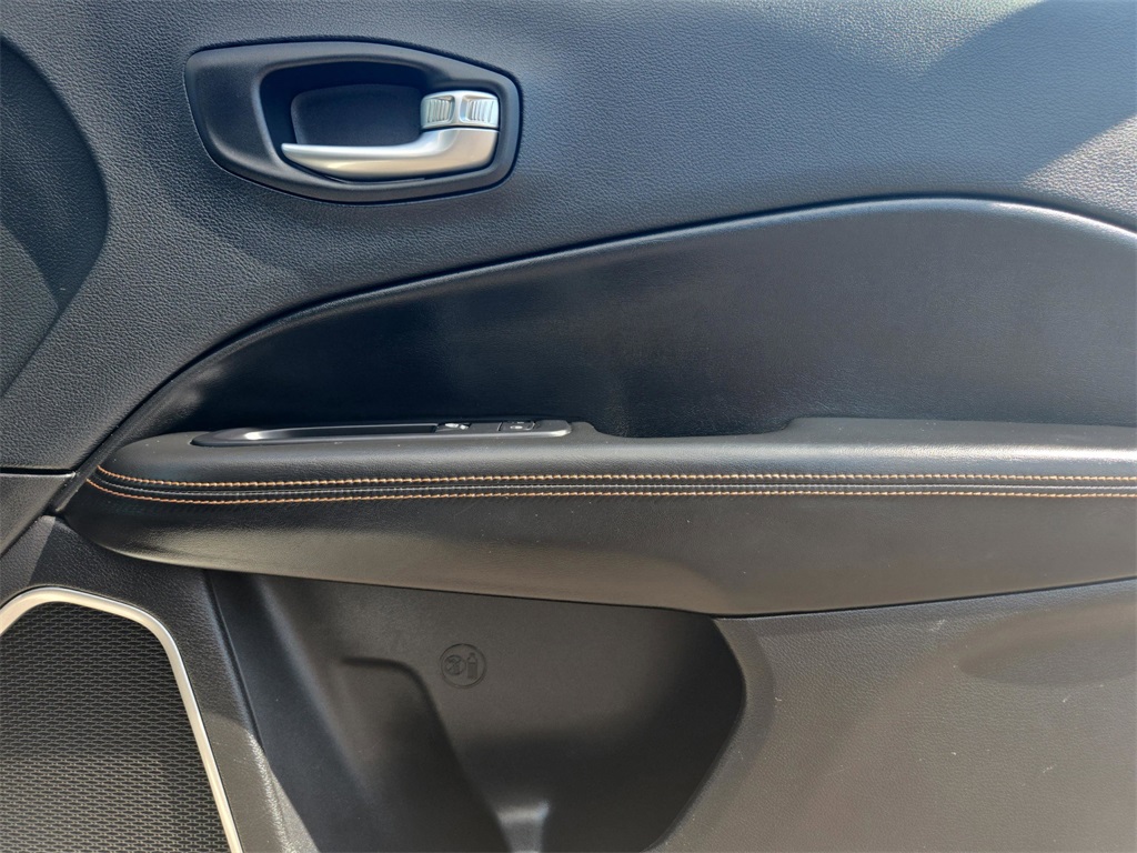 2019 Jeep Compass Limited photo 22