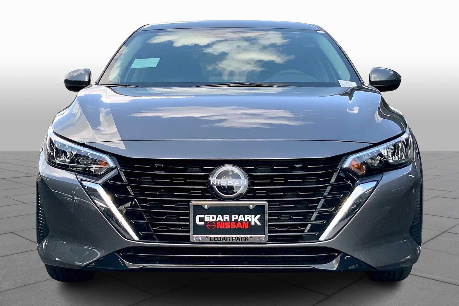 2025 Nissan Sentra SV photo 3