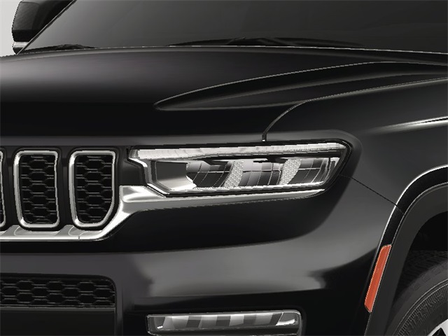 2025 Jeep Grand Cherokee Limited photo 13