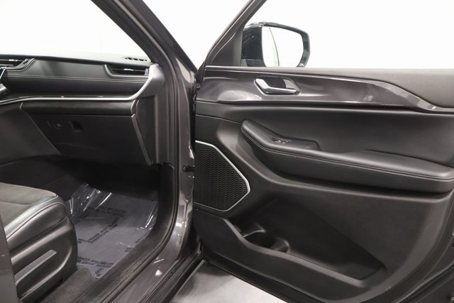 2022 Jeep Grand Cherokee Altitude photo 13