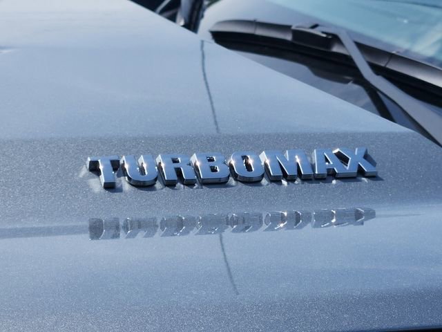 2026 Chevrolet Silverado 1500 LT photo 2