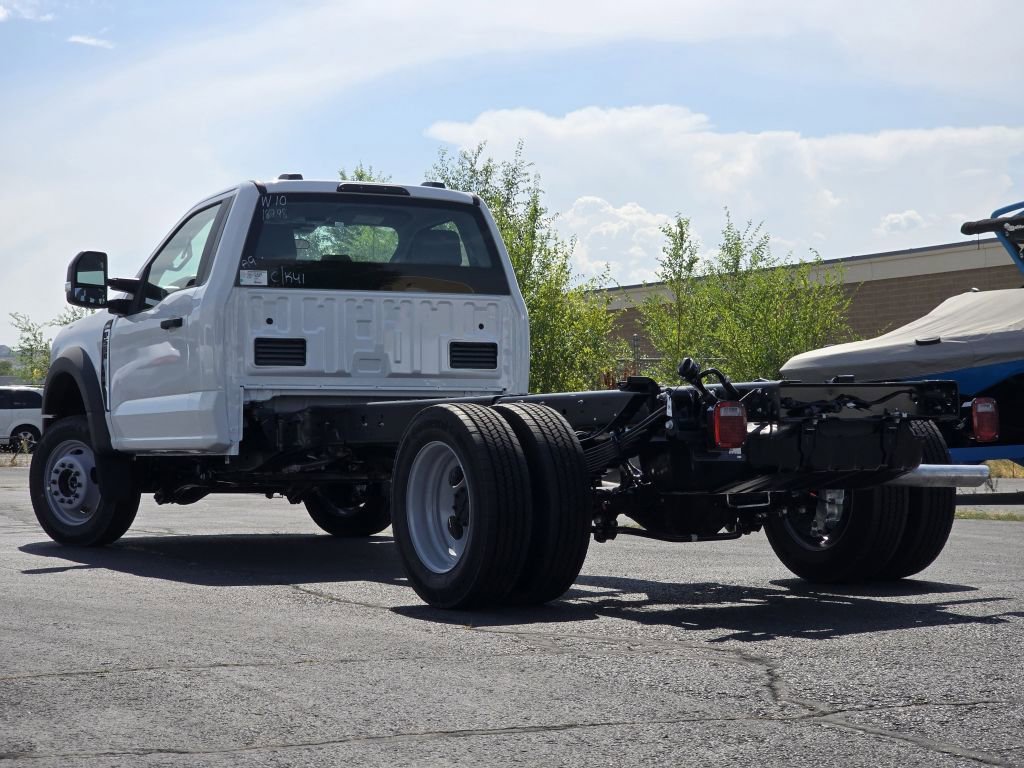 2025 Ford F-550 XL photo 4