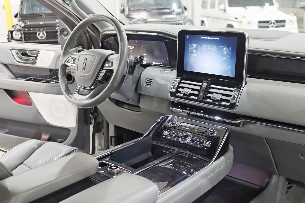 2019 Lincoln Navigator Reserve photo 31