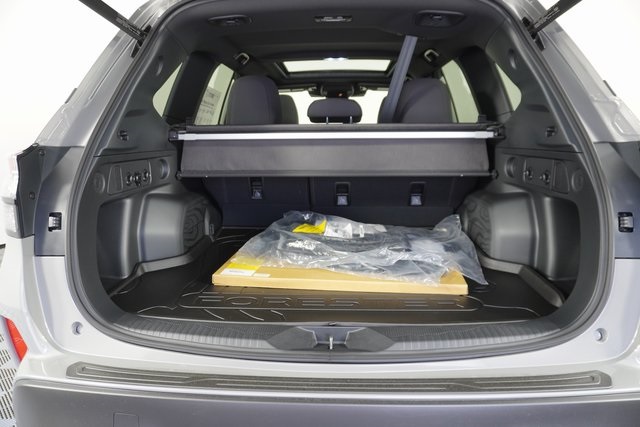 2025 Subaru Forester Premium photo 25