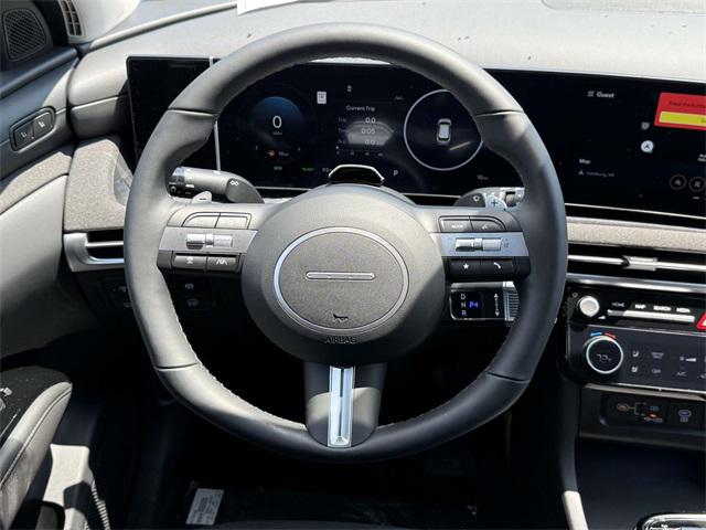 2025 Hyundai Tucson Hybrid Limited photo 17