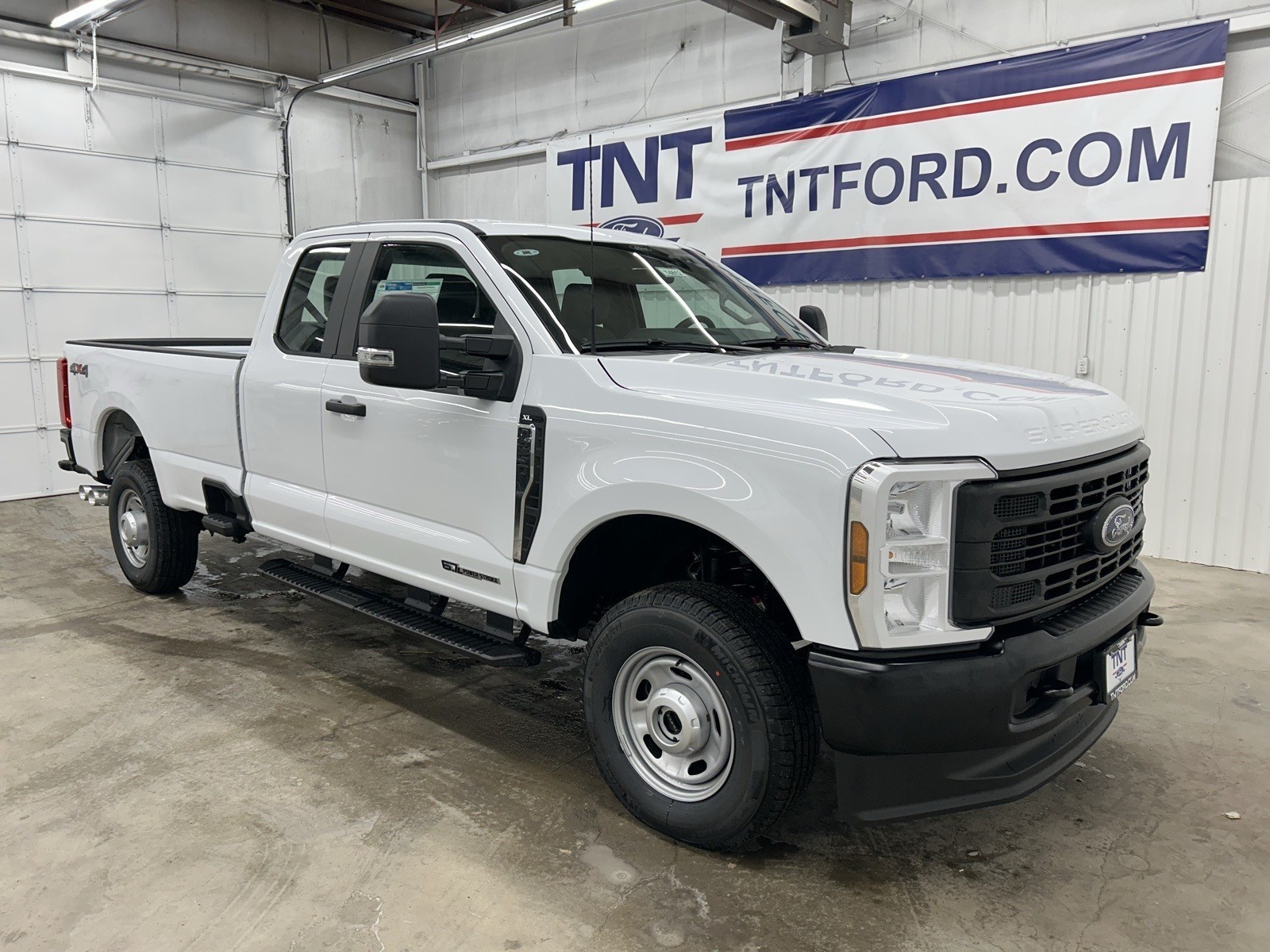 2025 Ford F-250 XLT photo 4