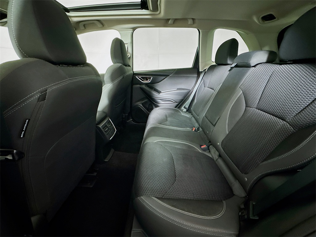 2020 Subaru Forester Premium photo 13