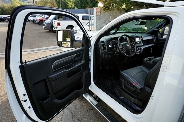 New 2024 Bright White Clear-Coat Exterior Paint RAM Tradesman image 42