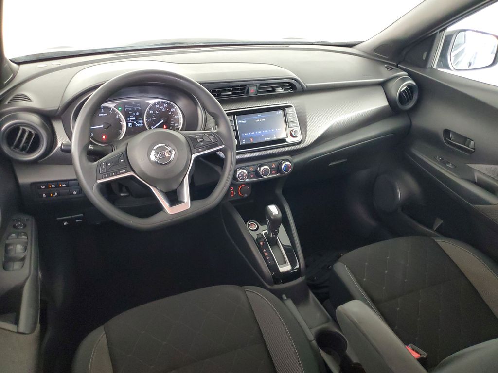 2020 Nissan Kicks S photo 14