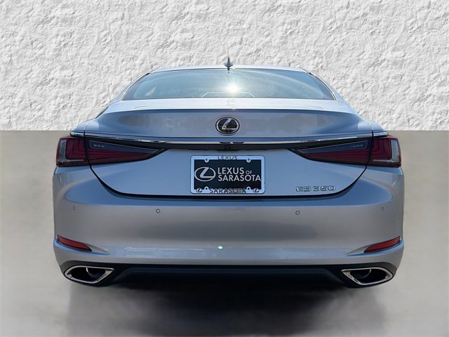 2025 Lexus ES 350 photo 4
