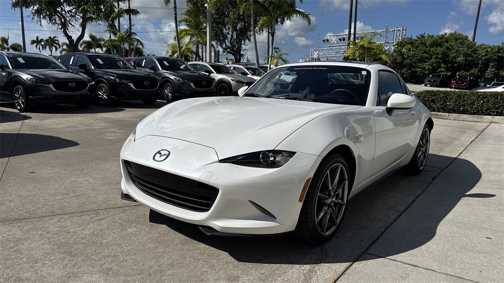 2023 Mazda MX-5 Miata RF Miata Grand Touring photo 9