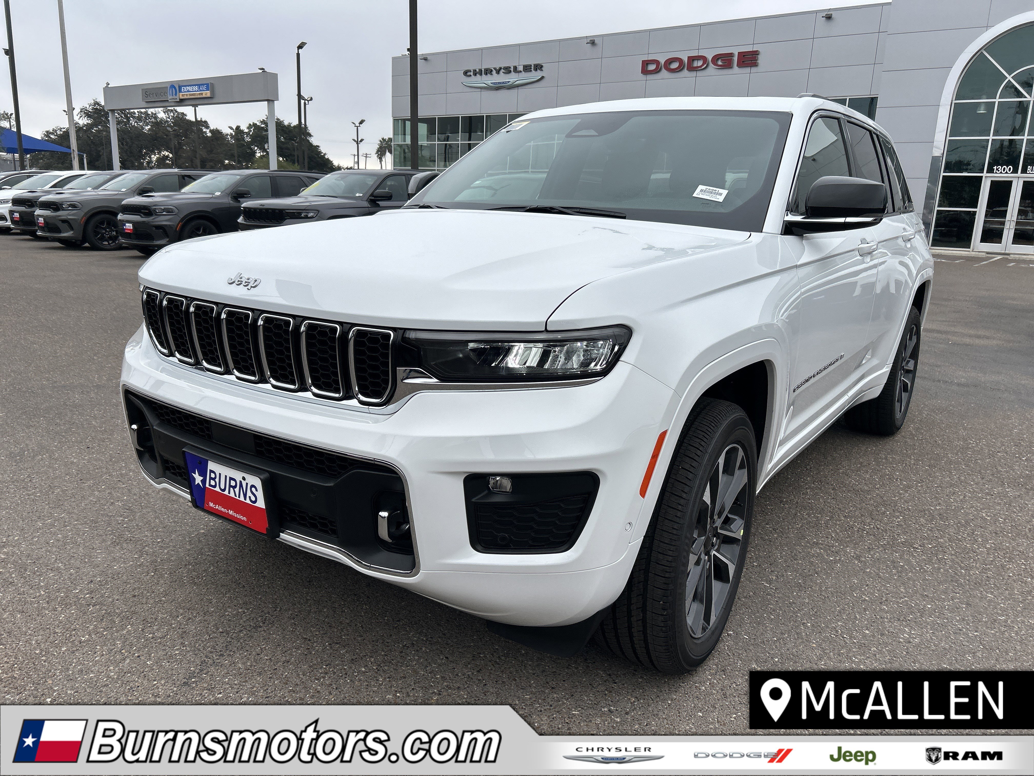 2025 Jeep Grand Cherokee Overland's photo