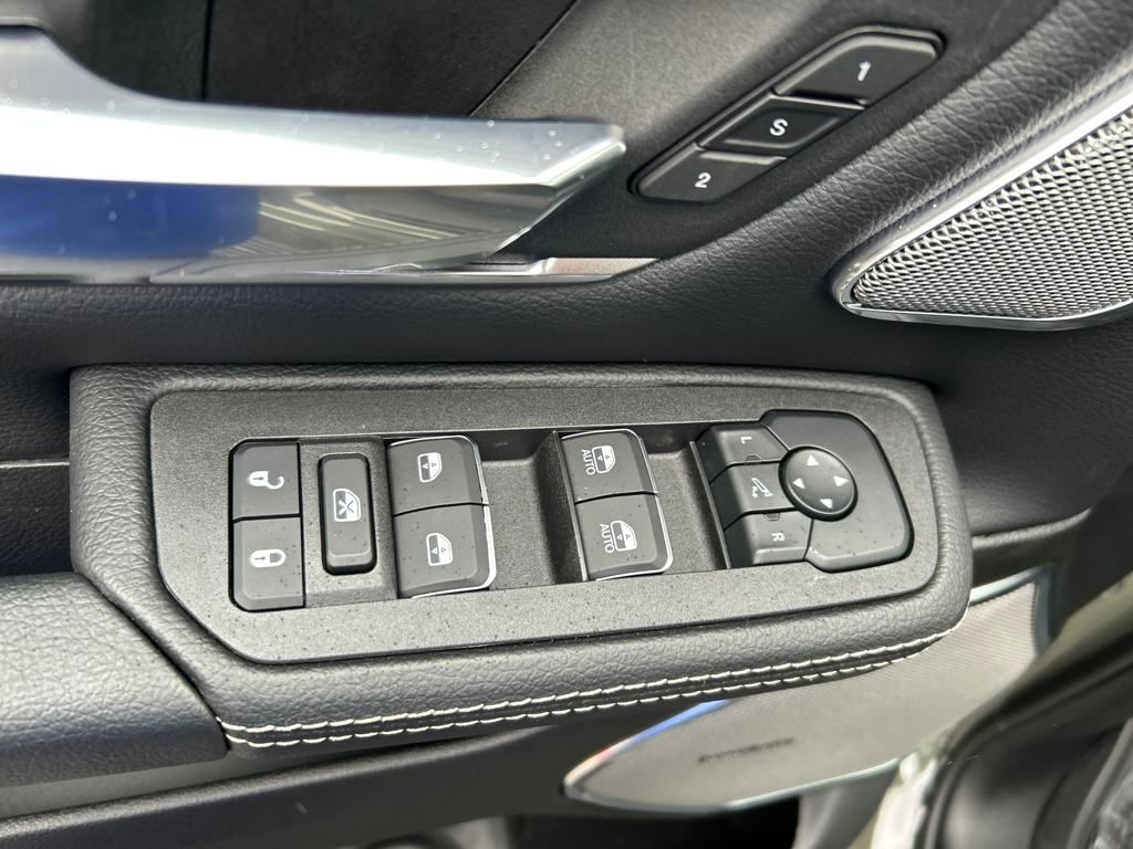 2026 Ram 1500 Laramie photo 10