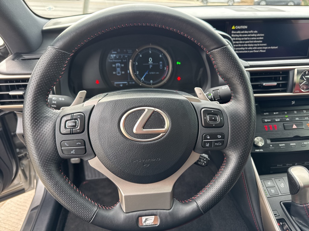 2018 Lexus IS 300 photo 13