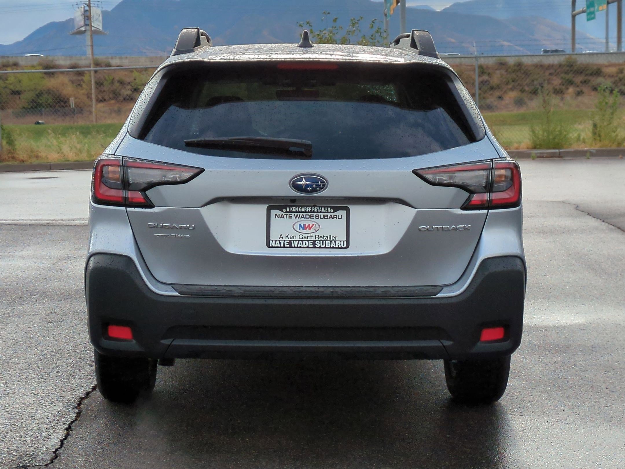 2025 Subaru Outback Premium photo 4