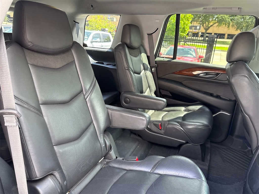 2019 Cadillac Escalade Premium Luxury photo 6