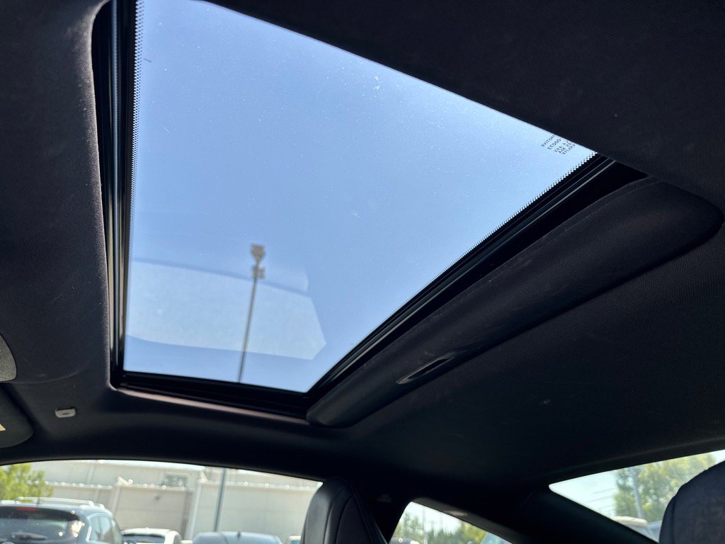 2022 Infiniti Q60 Red Sport 400 photo 11