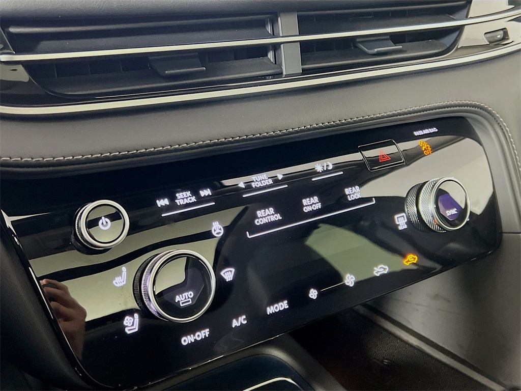2025 Infiniti QX60 Luxe photo 17