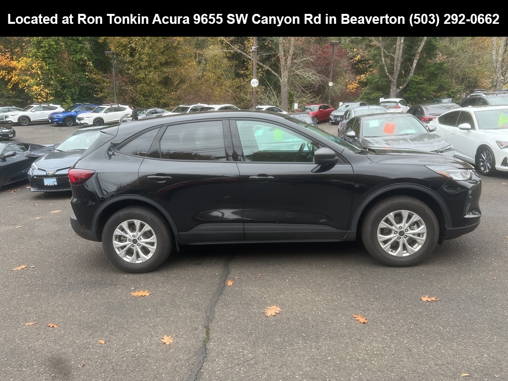 2025 Ford Escape Active photo 3